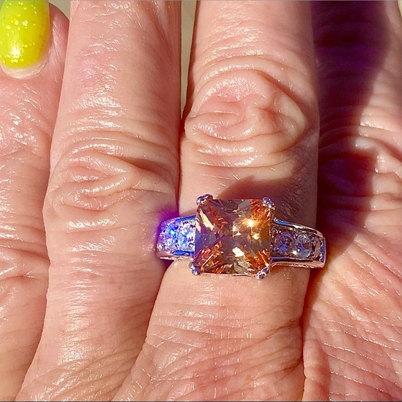 Jewelry - SS 925 stamped ring with synthetic stones
